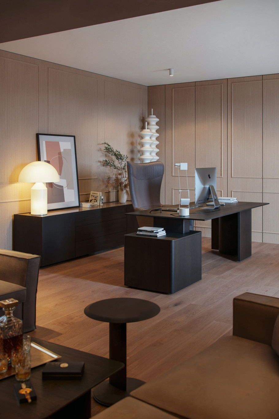 Home Office & Lounge