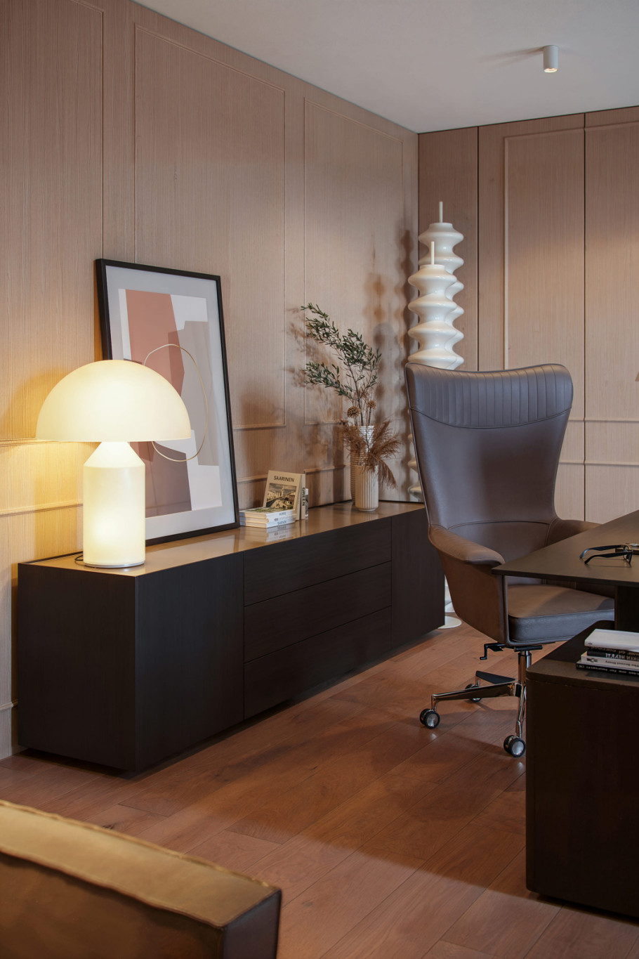 Home Office & Lounge