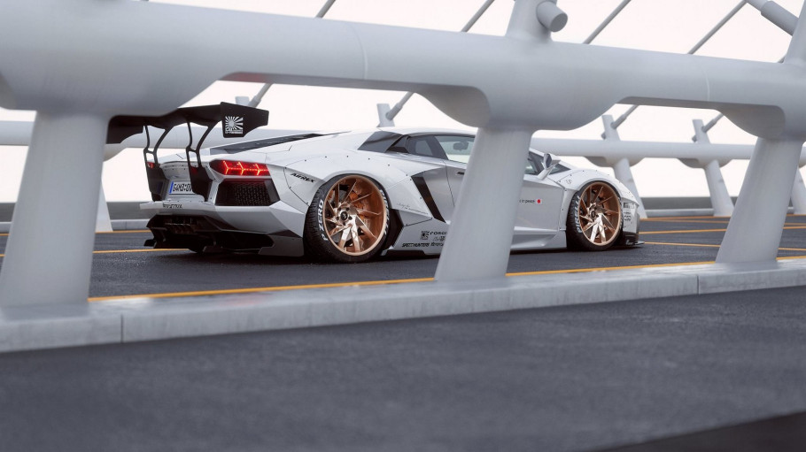 Liberty Walk Aventador