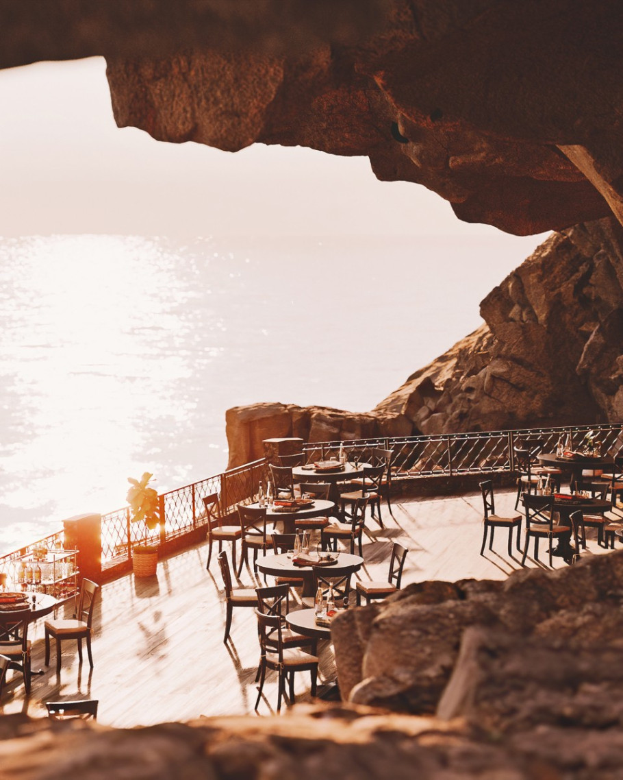 Restaurant on the rock