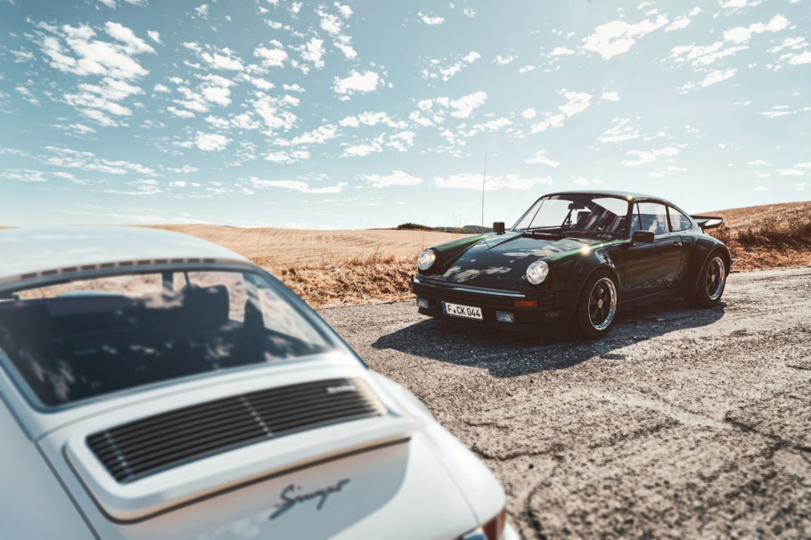 Porsche 911 vs 930