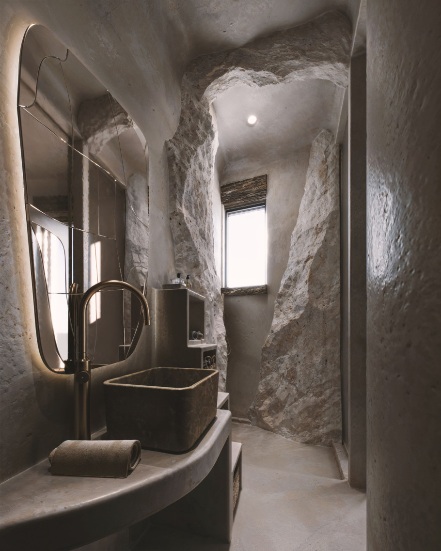 Re-sculpted, Serifos